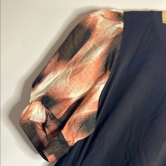 Dkny Black Blouse Elegant and Versatile - Picture 3 of 6